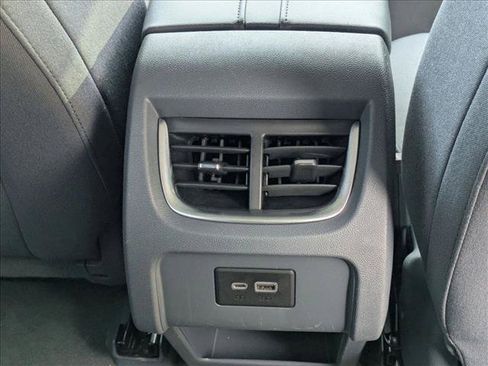 Used 2020 Chevrolet Blazer LT FWD image 16