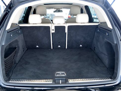 Used 2018 Mercedes-Benz GLC 300 4MATIC image 15