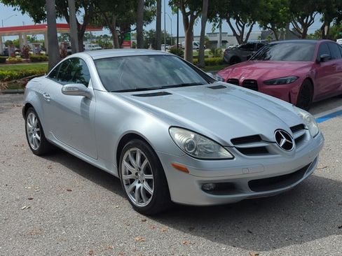 Used 2005 Mercedes-Benz SLK 350 image 3