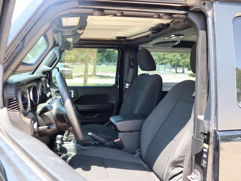 Used 2021 Jeep Wrangler Sport AWD/4WD image 11