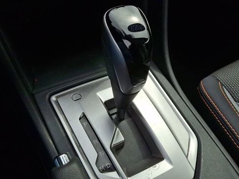 Used 2023 Subaru Crosstrek 2.0i Premium image 16