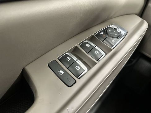 New 2026 Kia Carnival FWD image 16