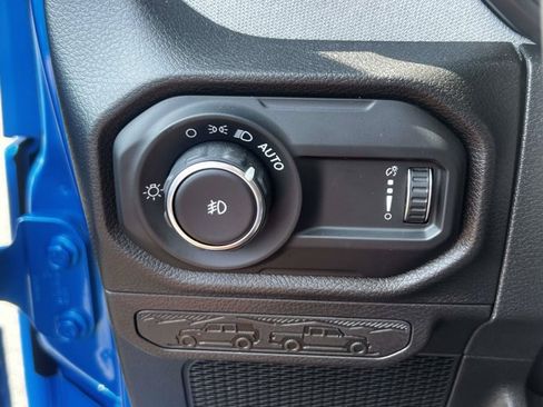 Used 2026 Jeep Wrangler Unlimited Sport AWD/4WD image 18