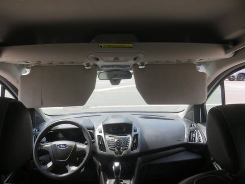 Used 2018 Ford Transit Connect XL FWD image 17