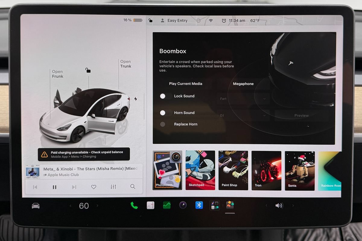 Used 2023 Tesla Model 3 Standard Range RWD image 23
