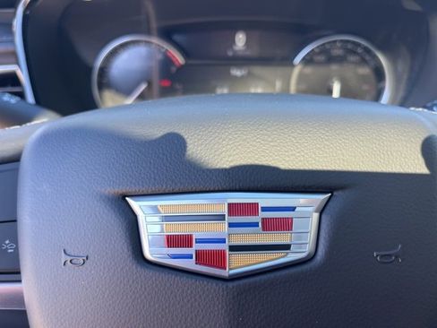 New 2025 Cadillac XT6 Luxury image 45