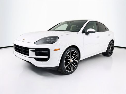 New 2025 Porsche Cayenne Coupe image 1