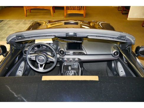 Used 2022 MAZDA MX-5 Miata RF Grand Touring w/ Weather Package image 14