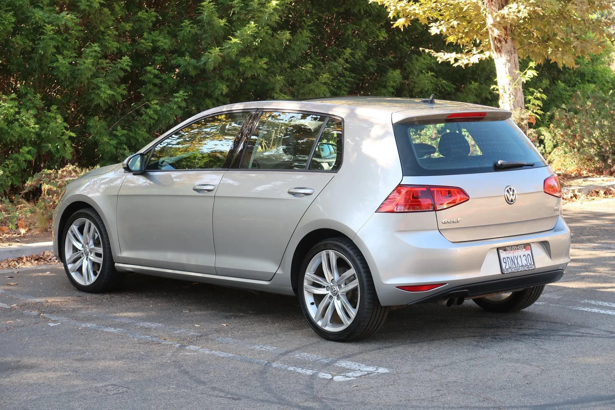 Used 2015 Volkswagen Golf SEL FWD image 6
