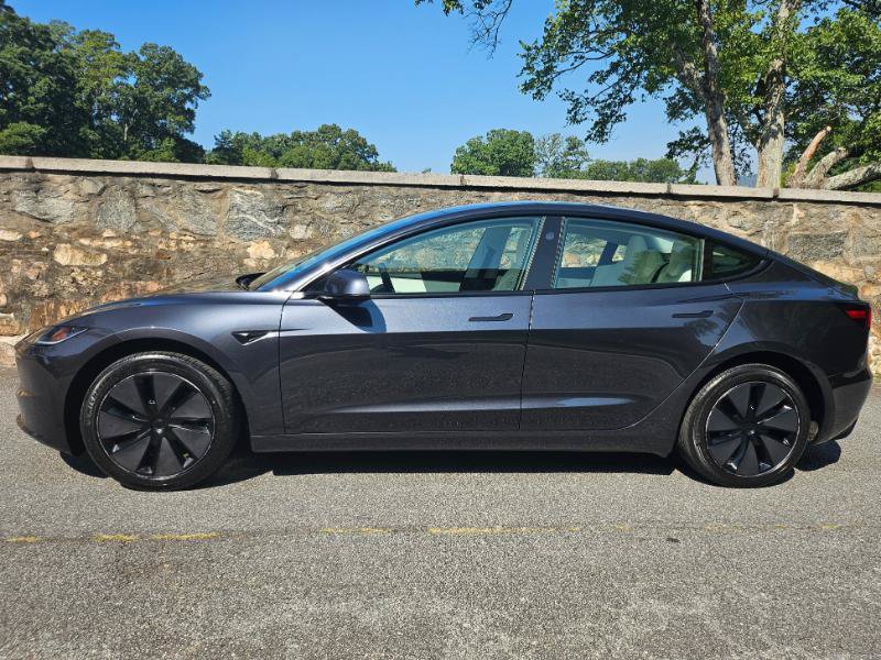 Used 2025 Tesla Model 3 RWD image 8