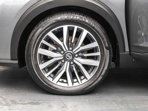 Used 2021 Nissan Kicks SV image 35