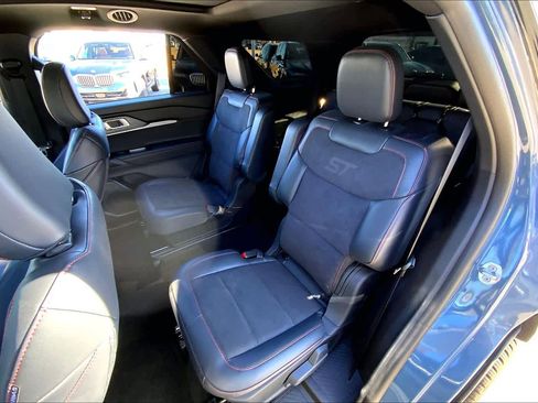 Used 2025 Ford Explorer ST w/ Sun And Sound Package image 19