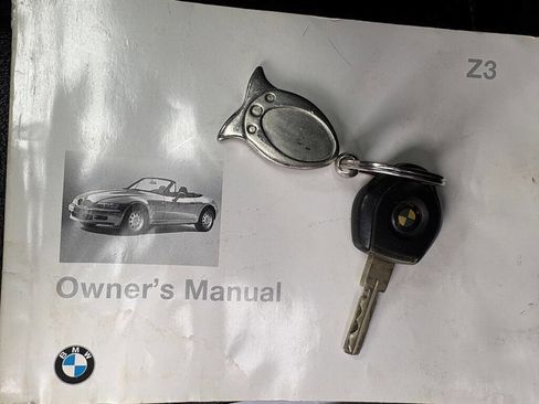 Used 1997 BMW Z3 2.8 RWD image 23