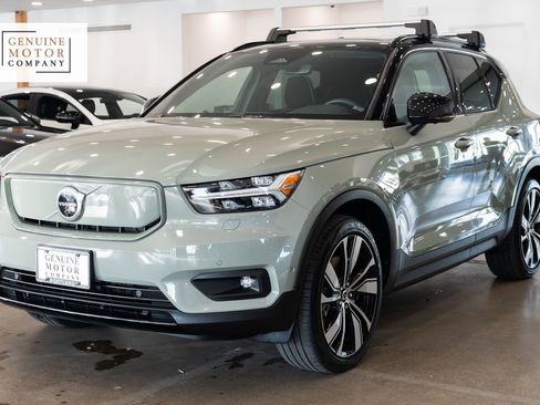 Used 2022 Volvo XC40 P8 Recharge Plus AWD/4WD image 1