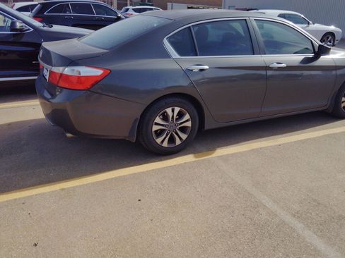 Used 2013 Honda Accord LX image 8