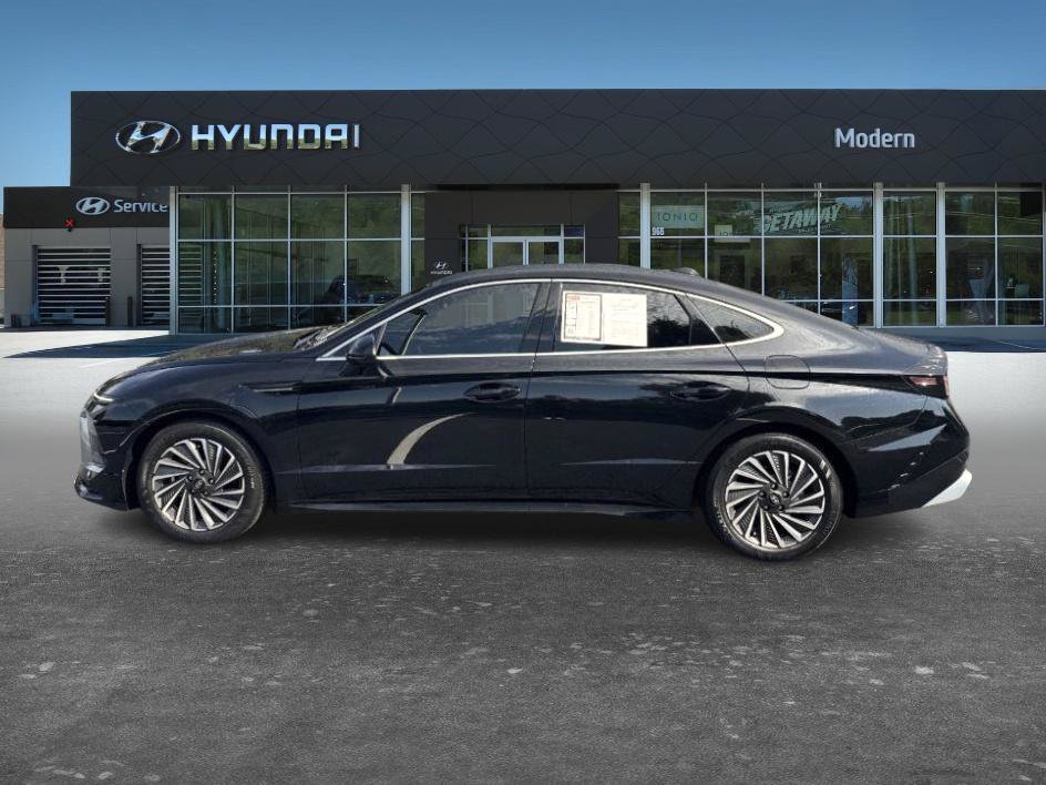 Certified 2025 Hyundai Sonata SEL FWD image 4