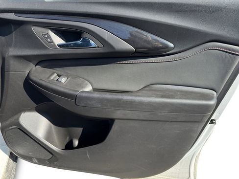 Used 2023 Chevrolet TrailBlazer RS w/ Convenience Package image 18