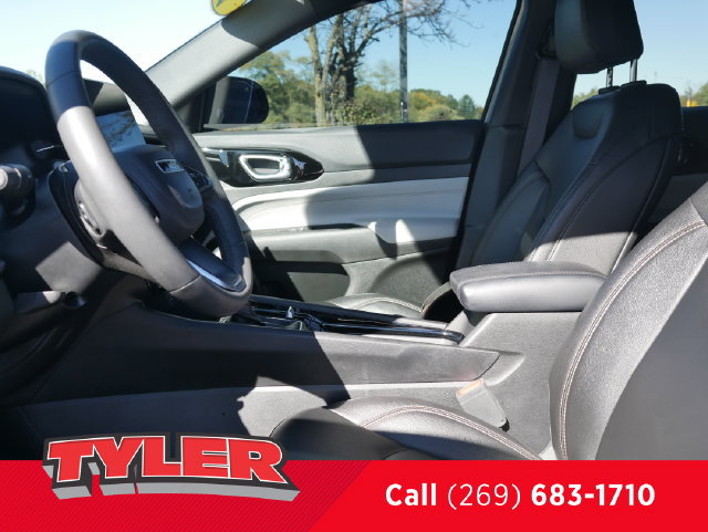 Used 2024 Jeep Compass Limited AWD/4WD image 30