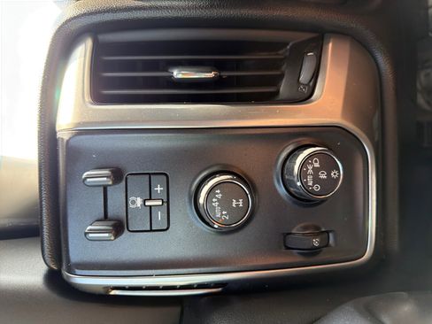 Used 2018 Chevrolet Silverado 1500 LT w/ All Star Edition AWD/4WD image 15