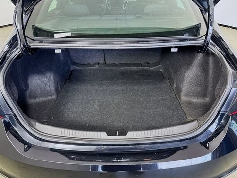 Used 2019 Chevrolet Malibu LT FWD image 26