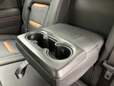 Used 2025 GMC Sierra 1500 AT4 w/ AT4 Premium Package AWD/4WD image 25