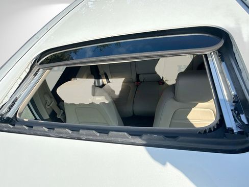 Certified 2022 Honda CR-V Touring image 17