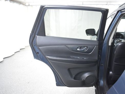 Used 2014 Nissan Rogue SL w/ SL Premium Package FWD image 28
