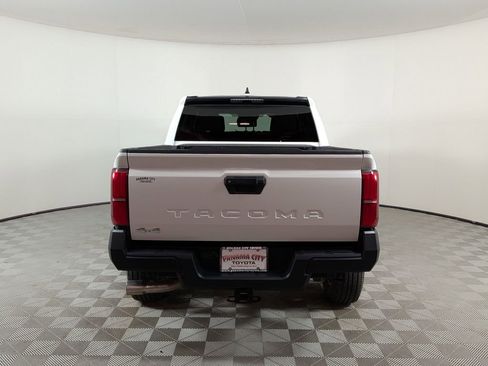 Used 2024 Toyota Tacoma SR AWD/4WD image 4
