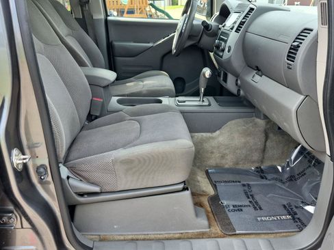 Used 2018 Nissan Frontier SV AWD/4WD image 31