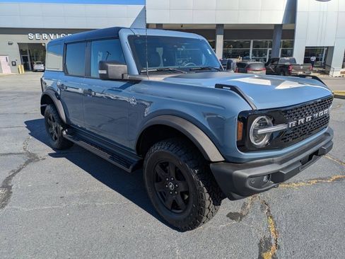 New 2025 Ford Bronco Outer Banks image 2