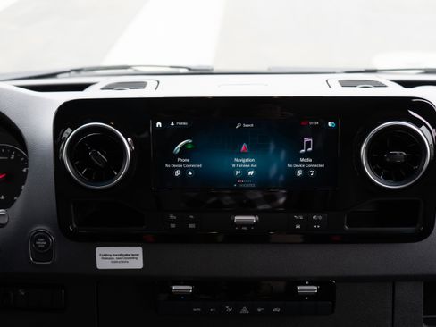 Used 2020 Mercedes-Benz Sprinter 3500 image 45