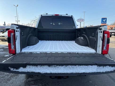 Used 2024 Ford F350 Platinum image 40