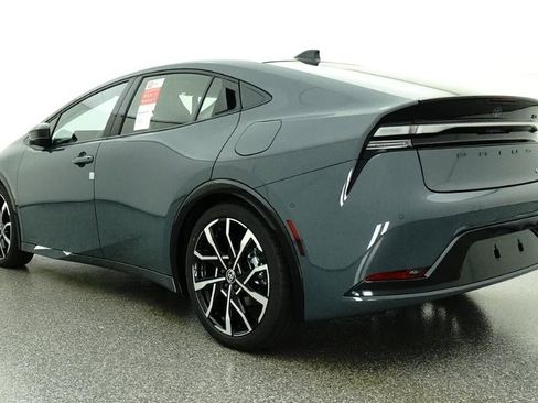 New 2026 Toyota Prius Plug-In Hybrid FWD image 21