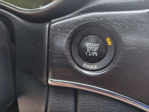 Used 2015 Jeep Grand Cherokee Limited AWD/4WD image 13
