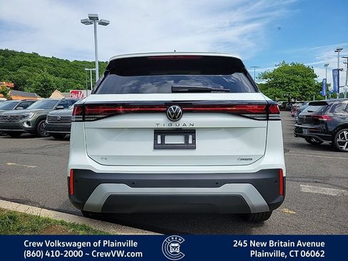 New 2026 Volkswagen Tiguan SE AWD/4WD image 28