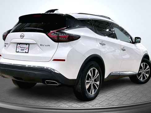 Used 2023 Nissan Murano SV image 2