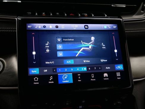 Certified 2023 Jeep Grand Cherokee Limited image 35