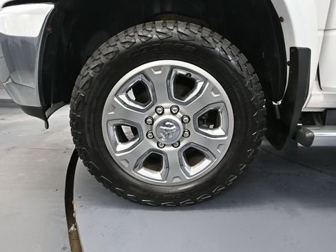 Used 2016 RAM 3500 Big Horn image 19