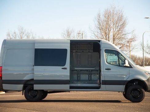 New 2025 Mercedes-Benz Sprinter 2500 image 7