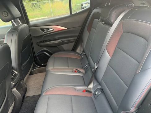 Certified 2024 Chevrolet Equinox EV RS FWD image 9