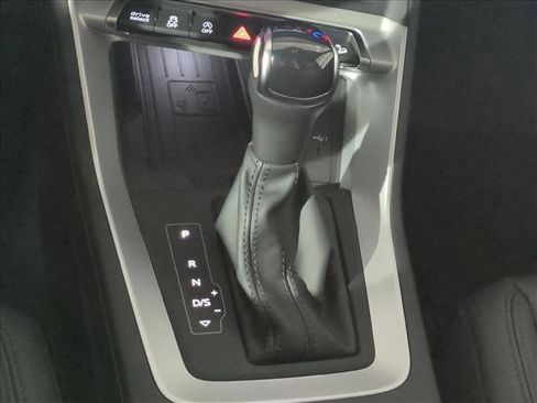 Certified 2025 Audi Q3 2.0T Premium w/ Convenience Package image 12