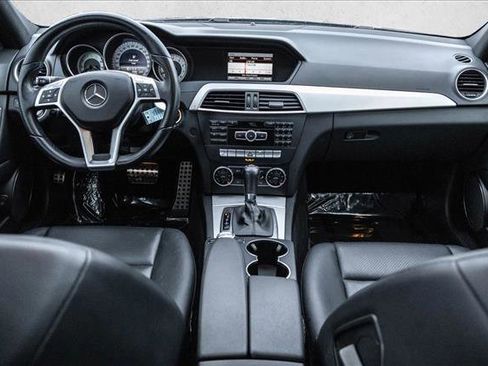 Used 2014 Mercedes-Benz C 300 Sport image 19