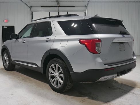 Certified 2023 Ford Explorer XLT w/ Equipment Group 202A image 7