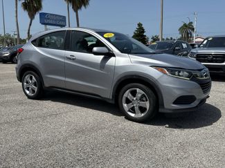 Used 2021 Honda HR-V LX video 1