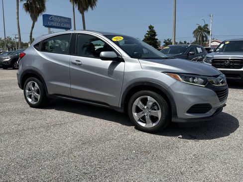 Used 2021 Honda HR-V LX image 1