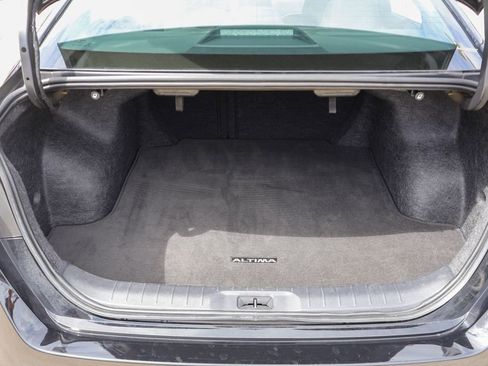 Used 2025 Nissan Altima 2.5 SV image 21