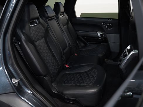 Used 2018 Land Rover Range Rover Sport SVR image 39