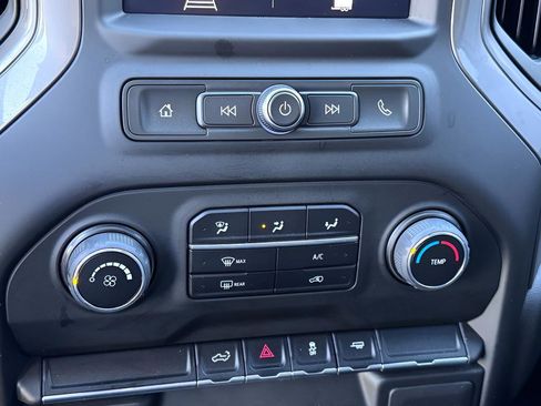 Used 2023 Chevrolet Silverado 2500 W/T w/ Gooseneck/5TH Wheel Package image 16