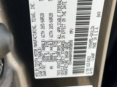 Certified 2025 Toyota Sequoia Limited w/ TRD Off-Road Package image 26