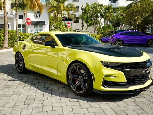 Used 2019 Chevrolet Camaro SS image 38